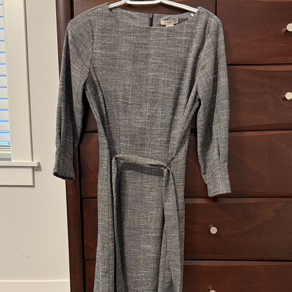 H&M Elegant Long Sleeve Gray Dress